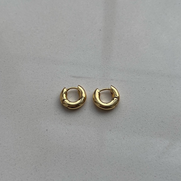 Gorjana Lou Huggies Earrings - Picture 3 of 4